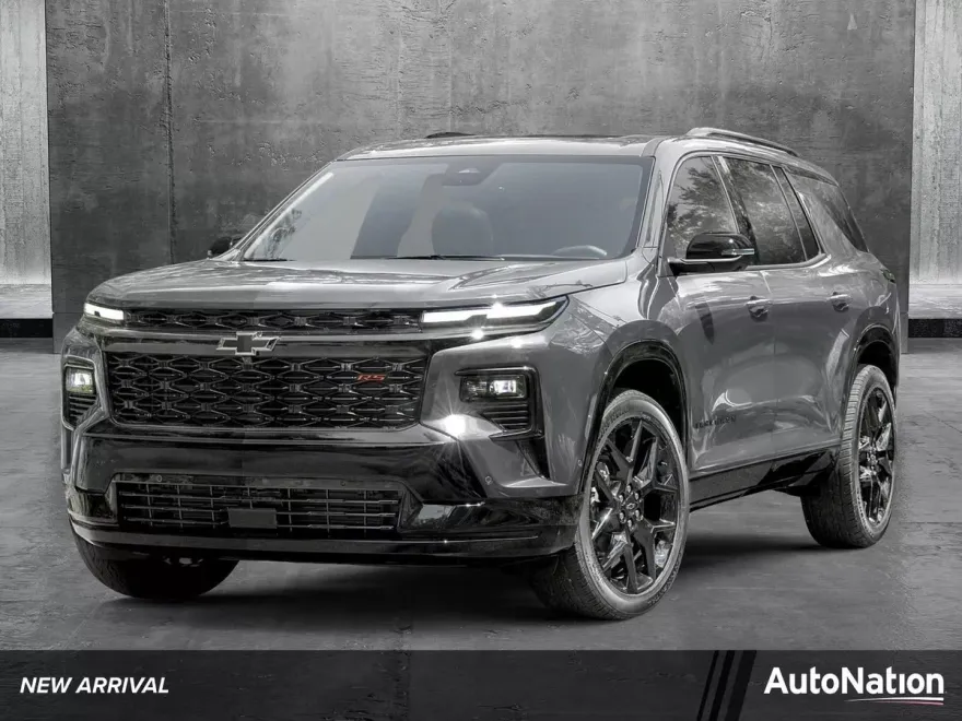 2025 Chevrolet Traverse photo 1