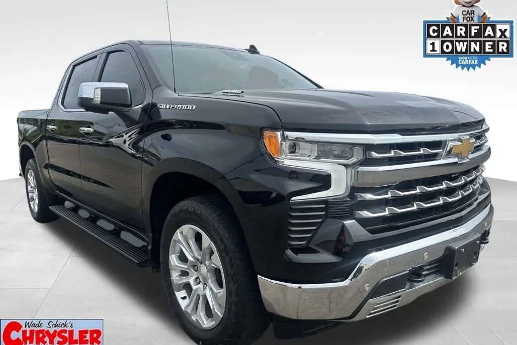 2023 Chevrolet Silverado 1500 LTZ photo 1