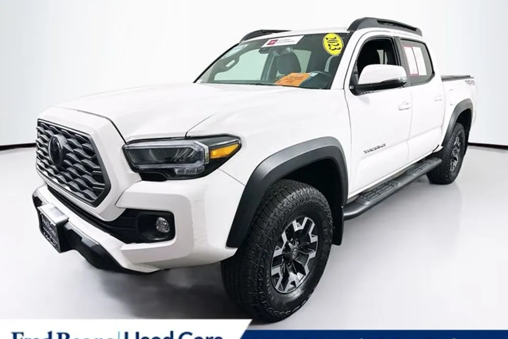 2023 Toyota Tacoma TRD Off-Road V6 photo 1