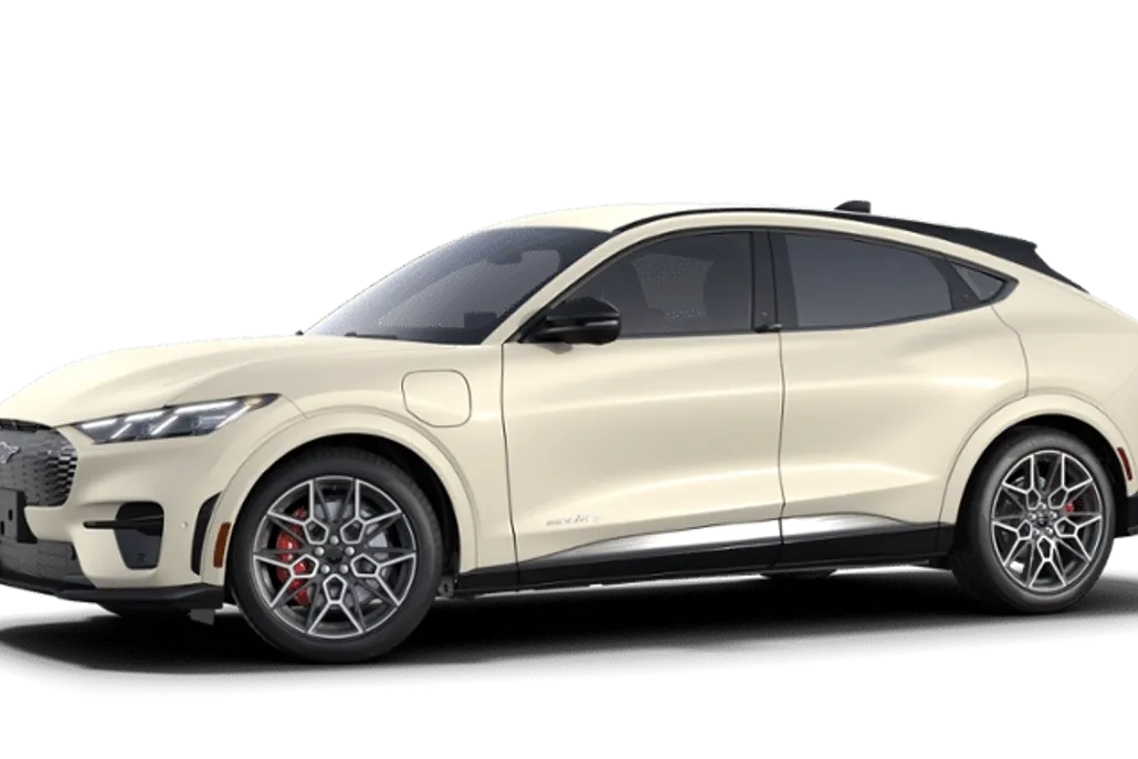 2025 Ford Mustang Mach-E GT photo 1