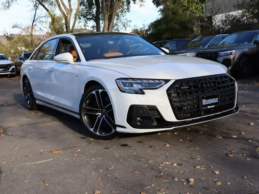 2025 Audi A8 L 55 photo 1
