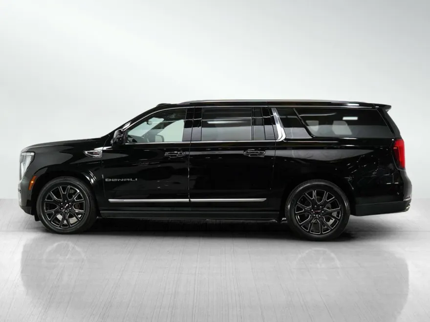 2025 Gmc Yukon XL Denali photo 1