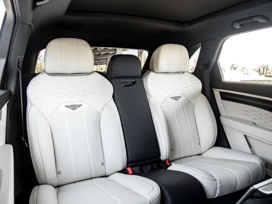 2024 Bentley Bentayga EWB Base photo 22