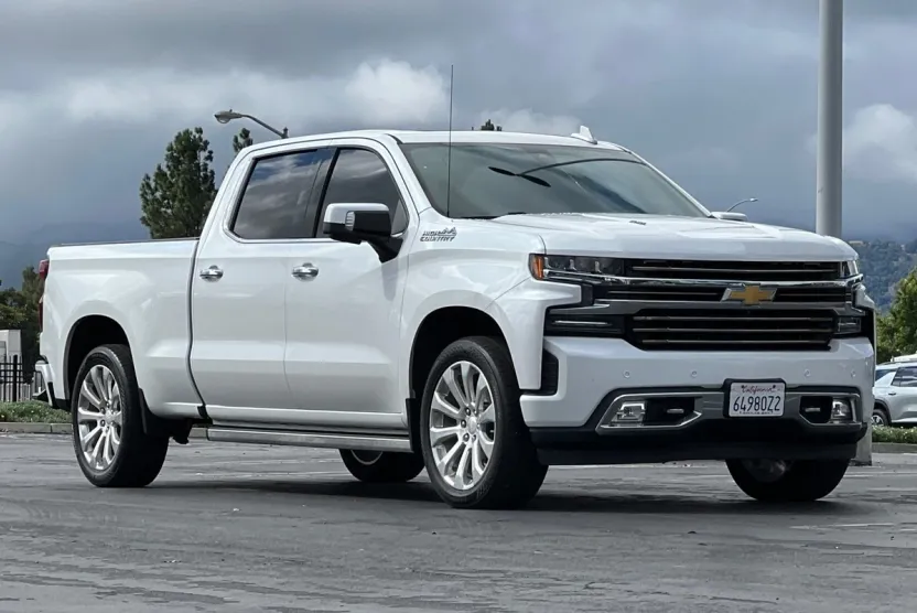 2020 Chevrolet Silverado 1500 High Country photo 1