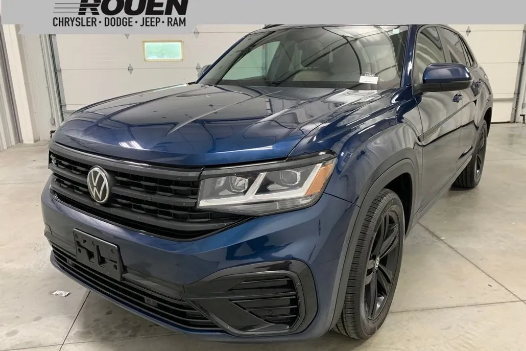2021 Volkswagen Atlas Cross Sport V6 SE Technology R-Line photo 1