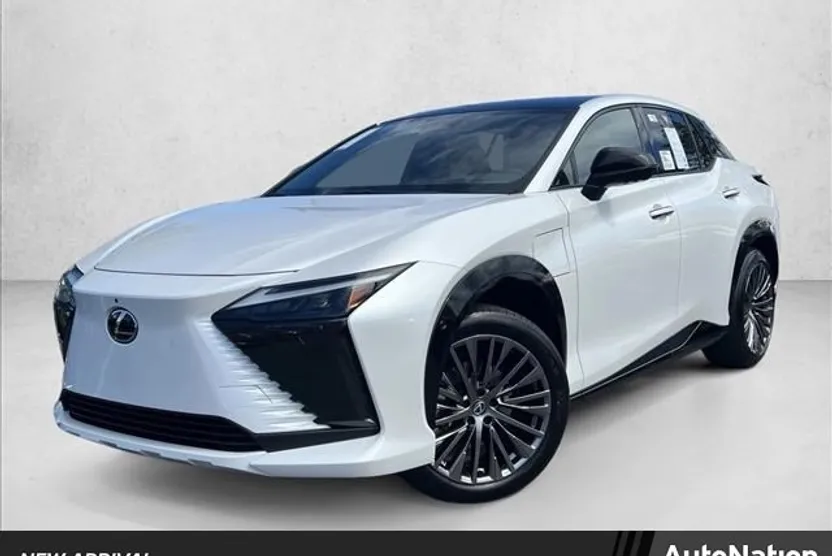 2023 Lexus RZ 450e Luxury photo 1