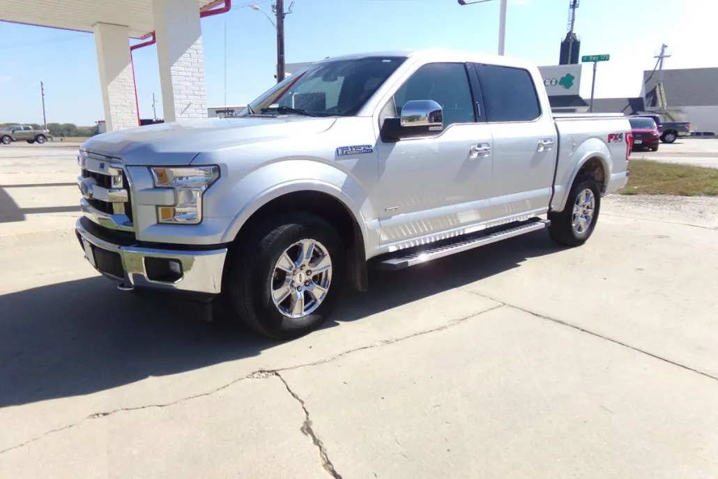 2017 Ford F-150 Lariat photo 1