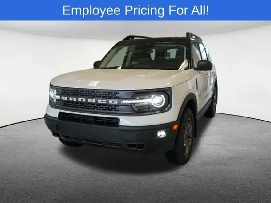 2024 Ford Bronco Sport Badlands photo 1