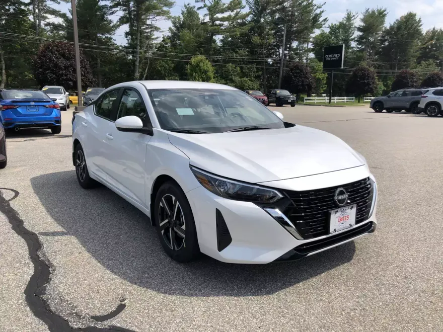 2025 Nissan Sentra SV photo 1