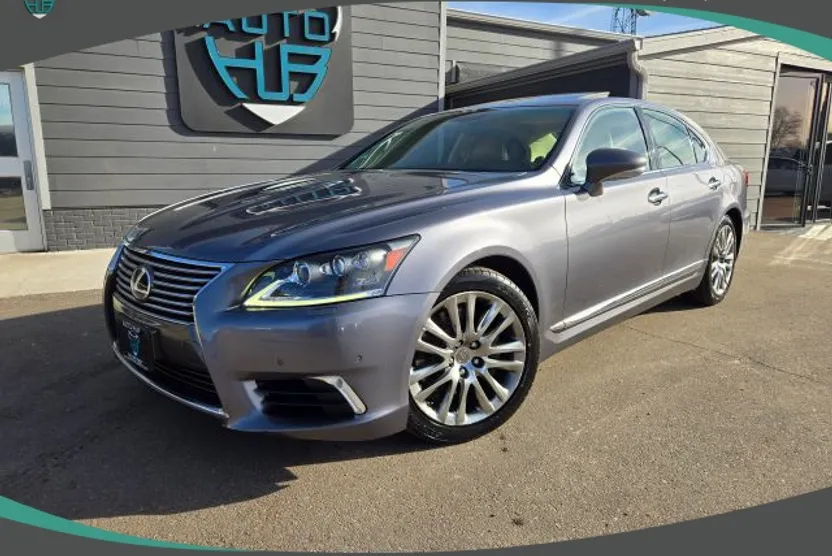 2013 Lexus LS 460 photo 1