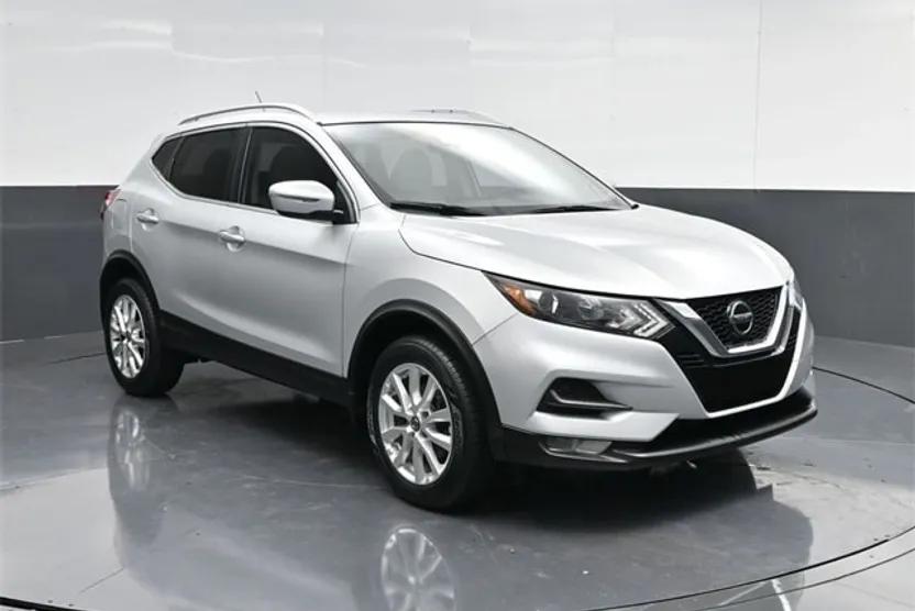 2021 Nissan Rogue Sport SV photo 1