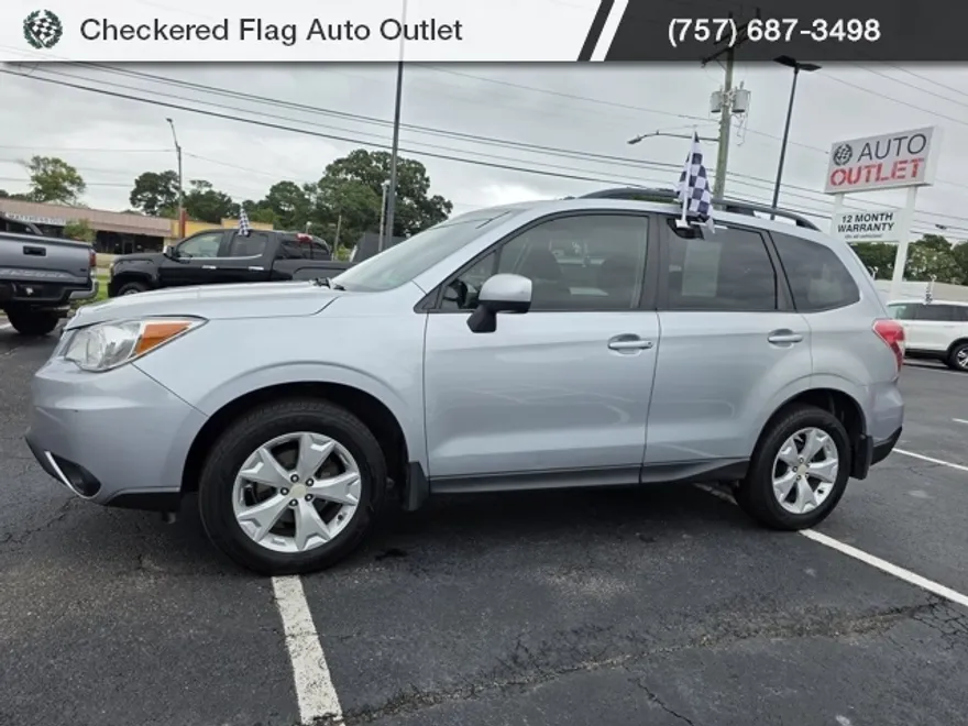 2016 Subaru Forester 2.5i Premium photo 1