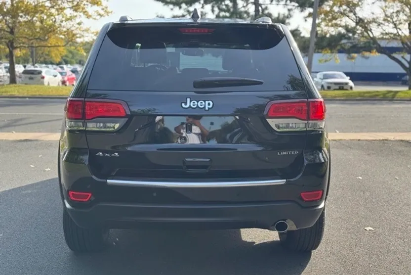 2021 Jeep Grand Cherokee Limited photo 1