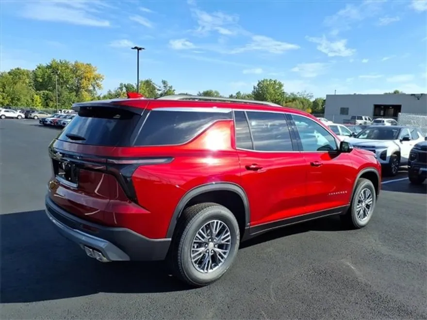 2026 Chevrolet Traverse photo 1
