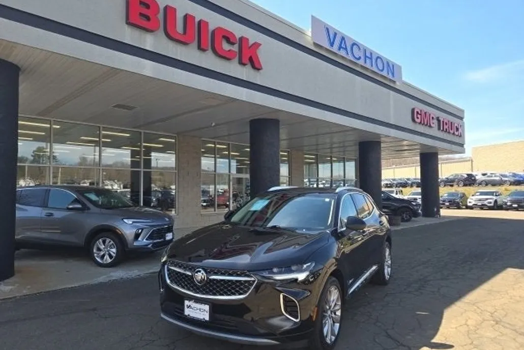 2022 Buick Envision Avenir photo 1