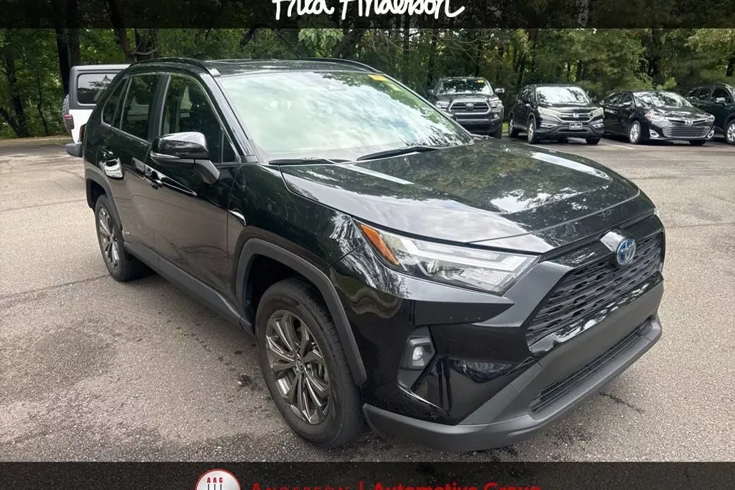 2022 Toyota RAV4 Hybrid XLE Premium photo 1