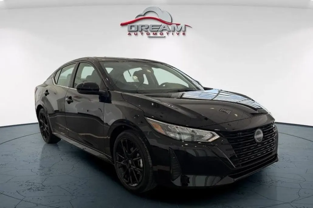 2025 Nissan Sentra SR photo 1