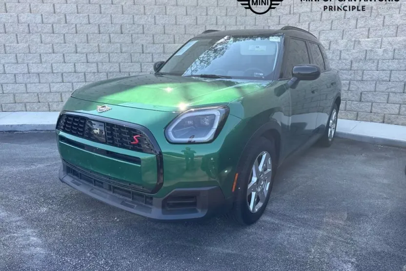 2025 Mini Countryman photo 1
