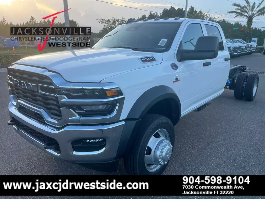 2025 Ram 5500 Tradesman photo 1