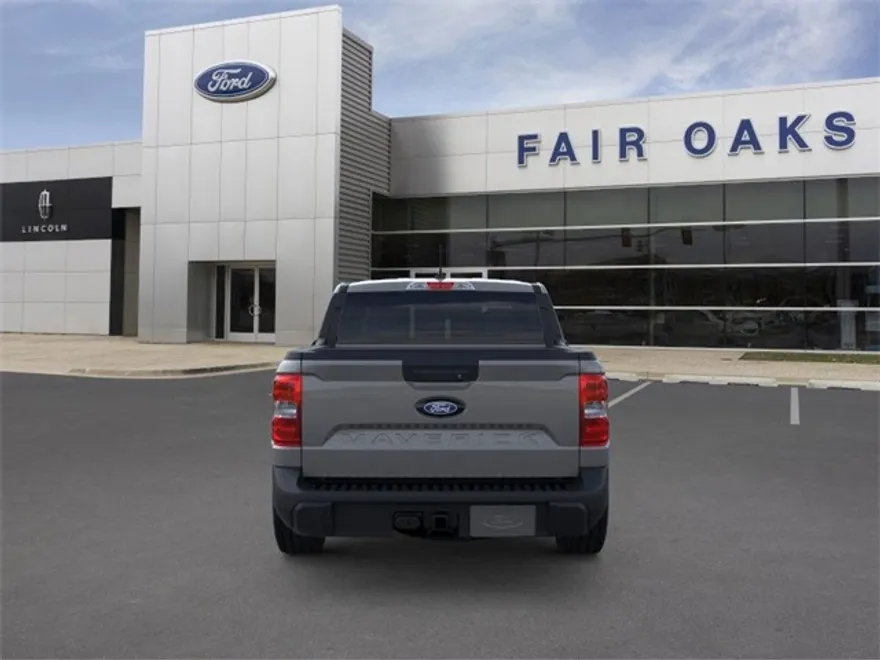 2025 Ford Maverick XLT photo 1