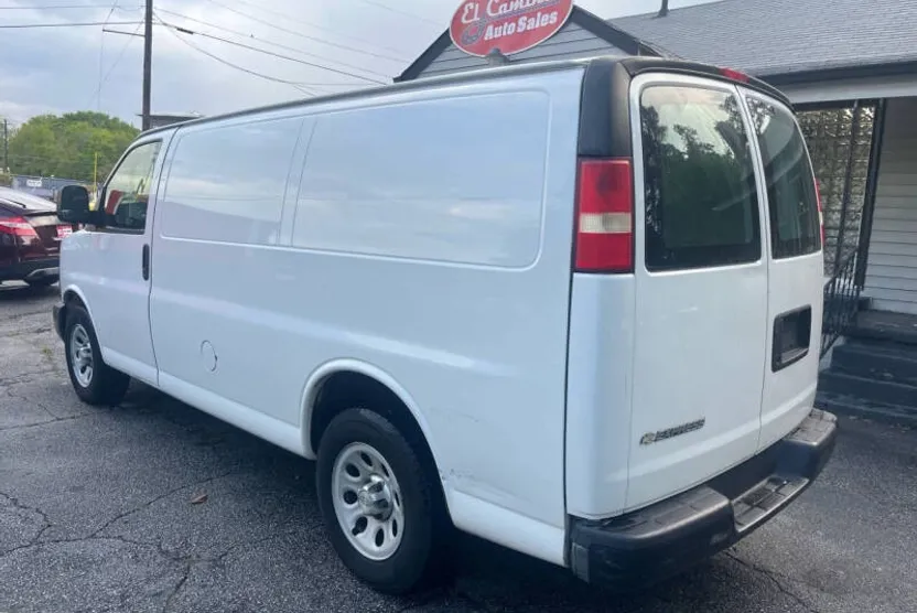 2013 Chevrolet Express 1500 Cargo Van photo 1
