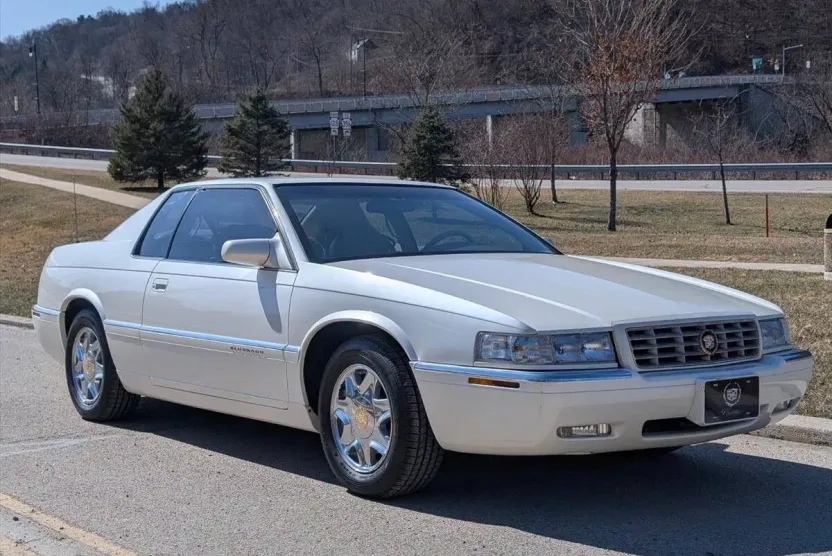 1999 Cadillac Eldorado Base photo 1