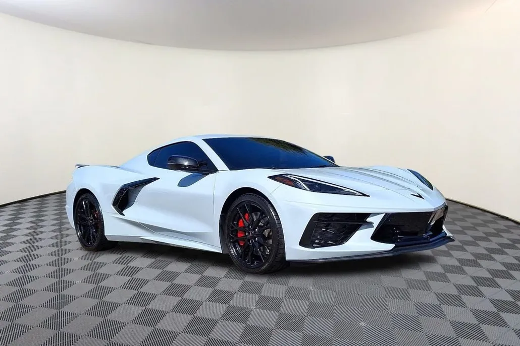 2023 Chevrolet Corvette Stingray 2LT photo 1