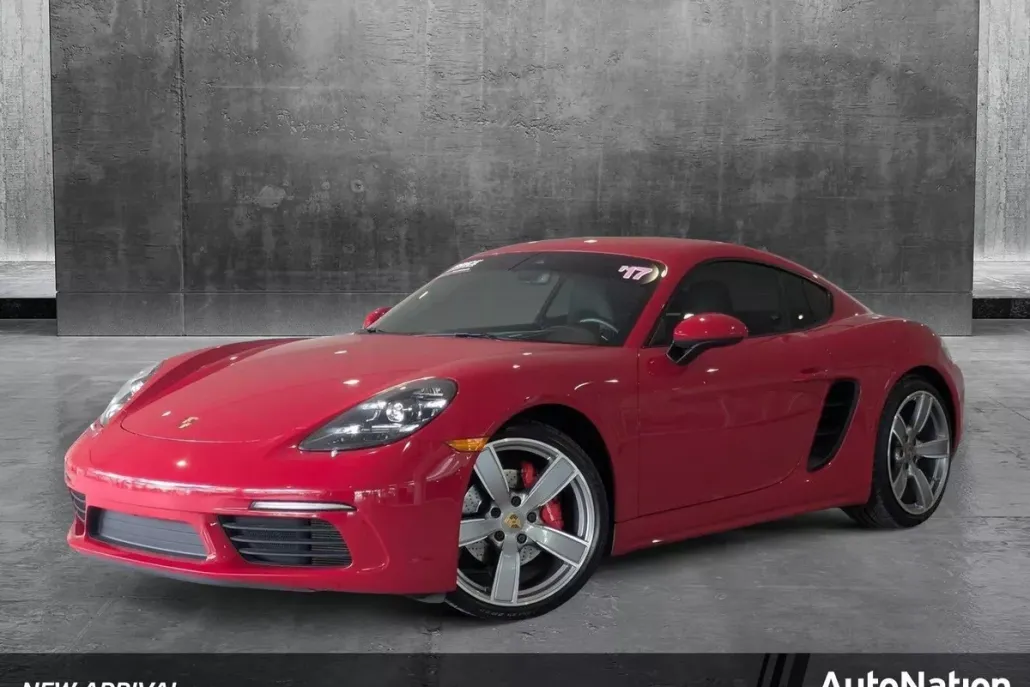 2017 Porsche Cayman S photo 1