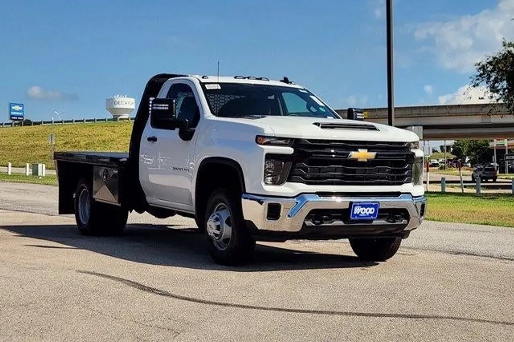 2025 Chevrolet Silverado 3500HD Work Truck photo 1