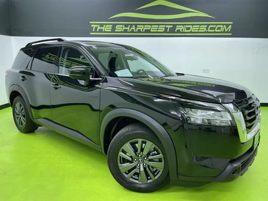 2020 Nissan Pathfinder SL photo 1
