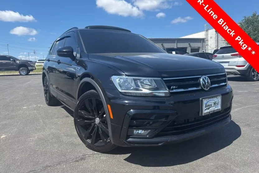 2021 Volkswagen Tiguan SE R-Line Black photo 1