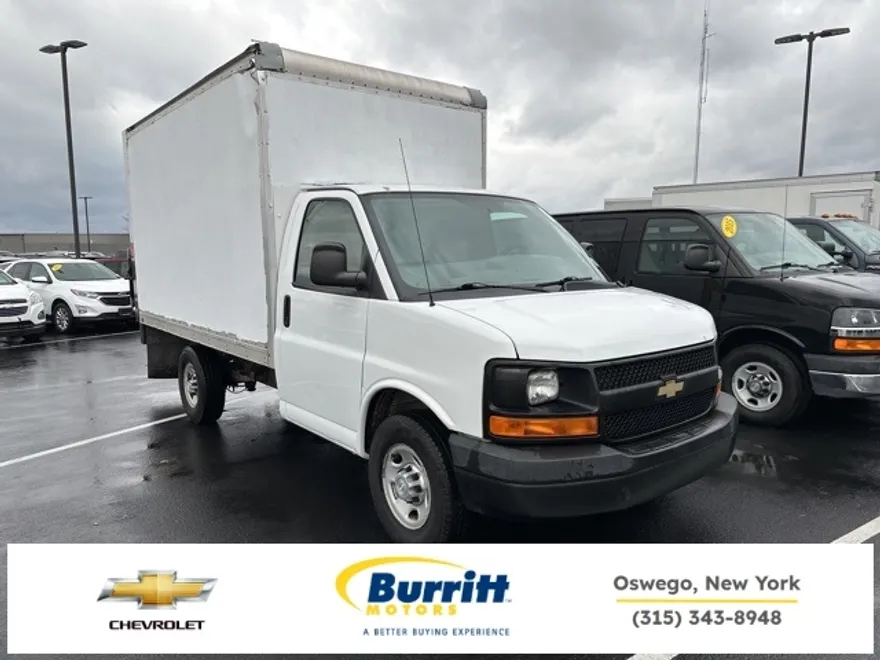 2017 Chevrolet Express 3500 Work Van photo 1