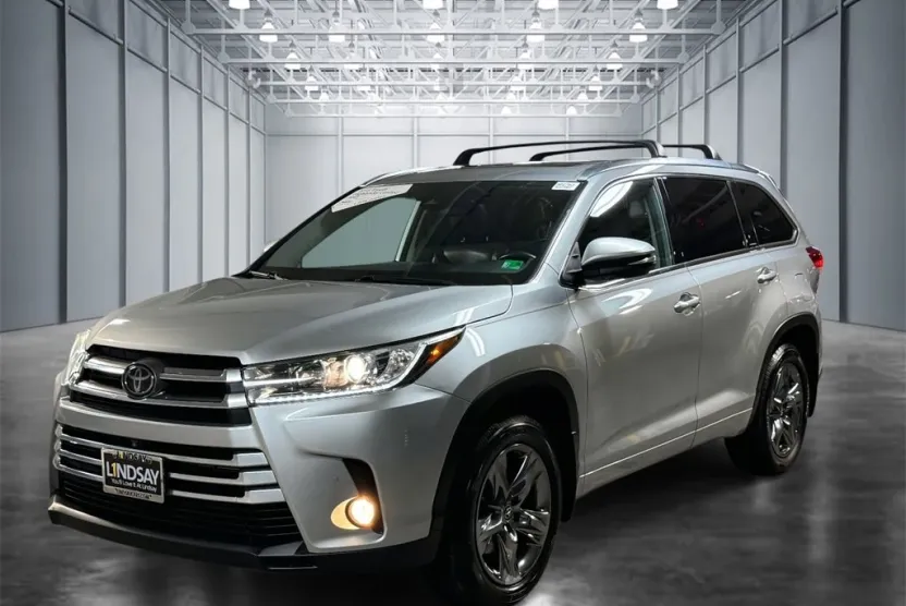 2018 Toyota Highlander Limited Platinum photo 1