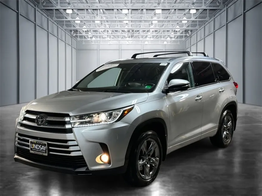 2018 Toyota Highlander Limited Platinum photo 1