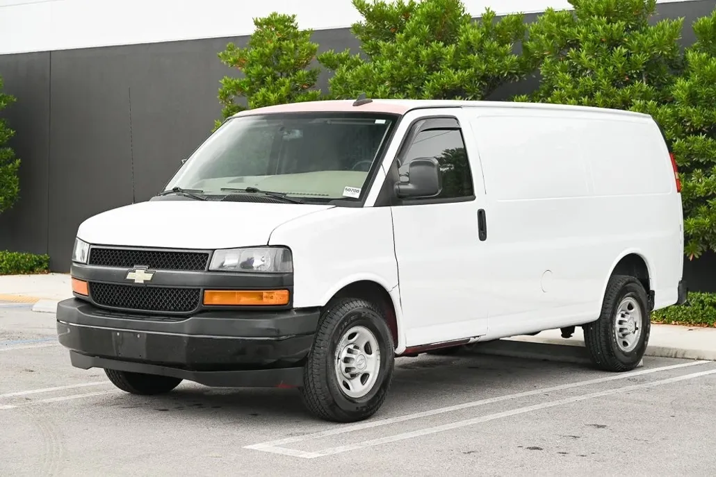 2018 Chevrolet Express 2500 Work Van photo 1