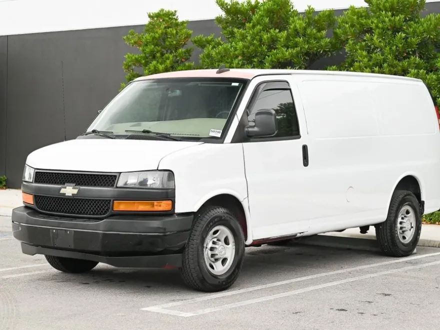 2018 Chevrolet Express 2500 Work Van photo 1