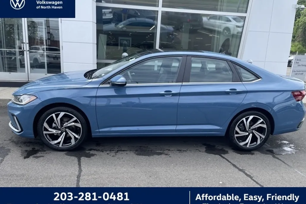 2025 Volkswagen Jetta 1.5T SEL photo 1