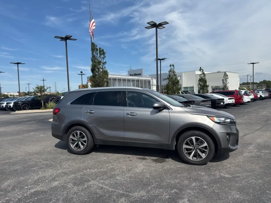 2019 Kia Sorento EX photo 1