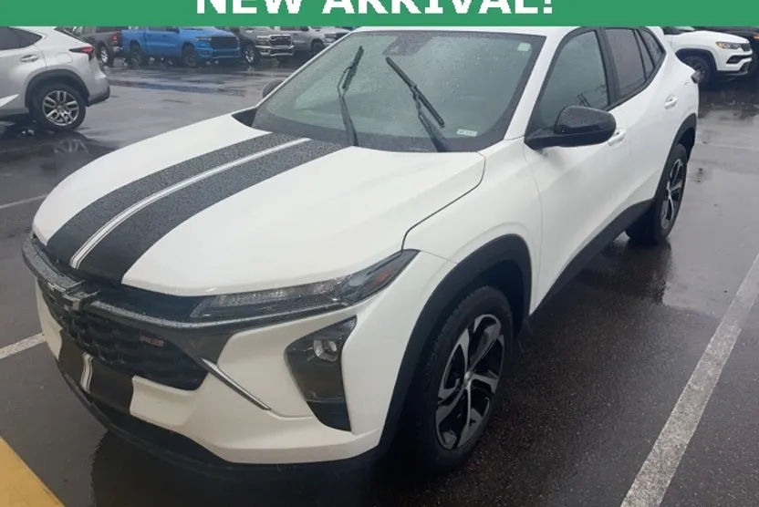 2025 Chevrolet Trax photo 1