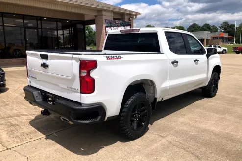 2021 Chevrolet Silverado 1500 Custom Trail Boss photo 3