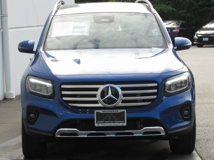 2025 Mercedes Benz GLB 250 4MATIC photo 1