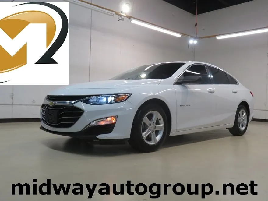 2019 Chevrolet Malibu LS photo 1