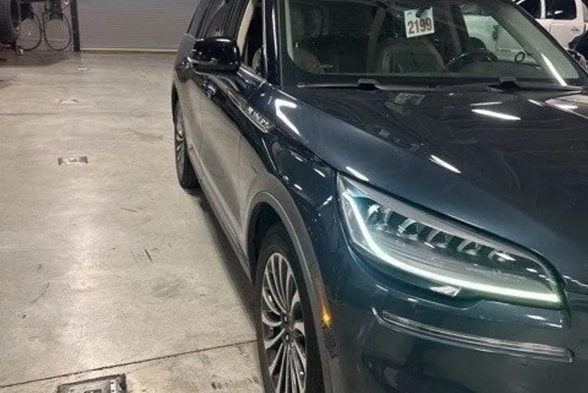 2022 Lincoln Aviator Reserve photo 1