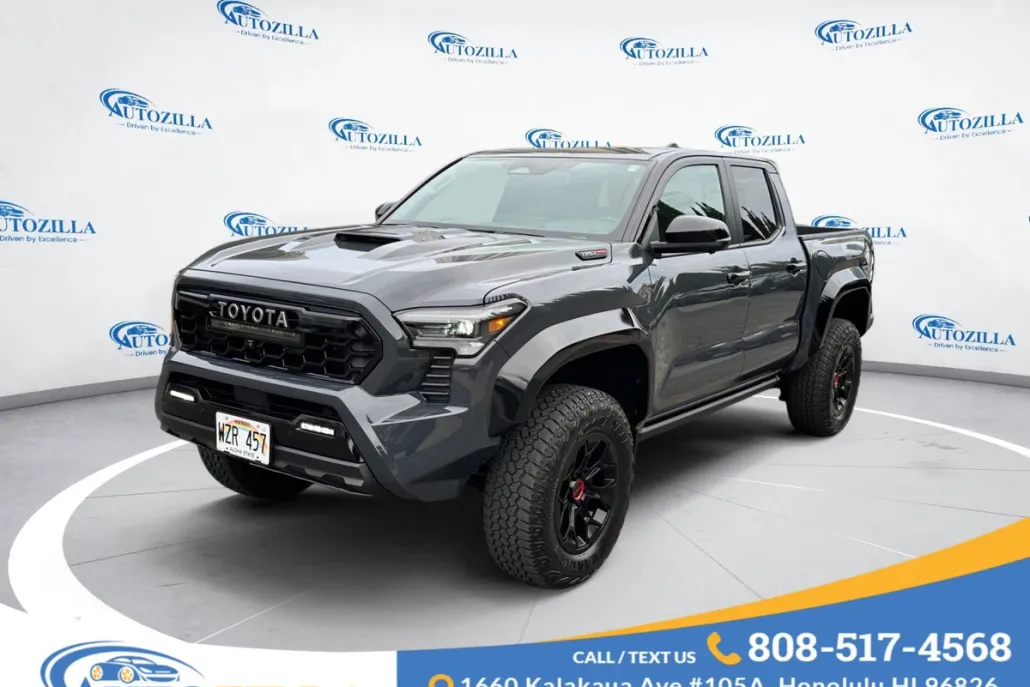 2024 Toyota Tacoma photo 1