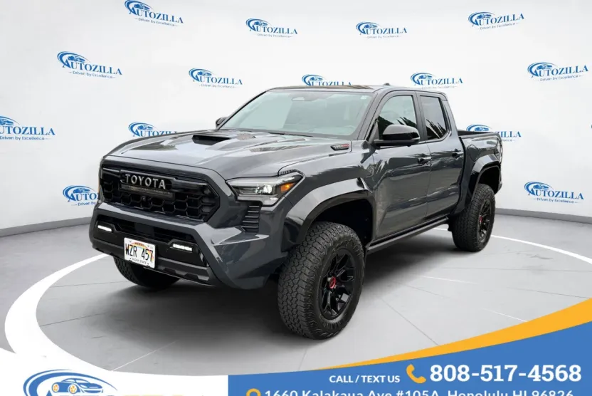 2024 Toyota Tacoma photo 1