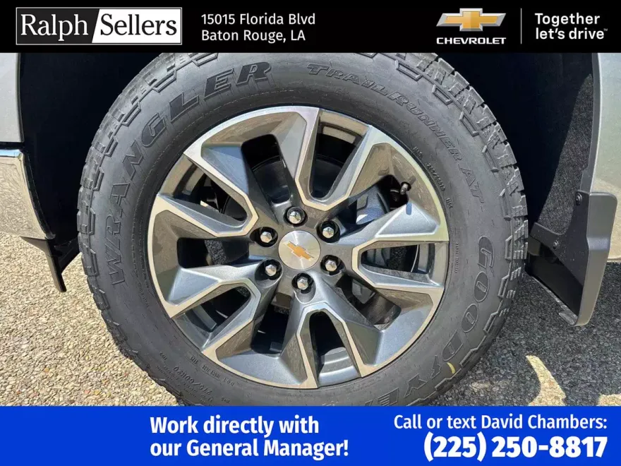 2026 Chevrolet Silverado 1500 LT photo 1