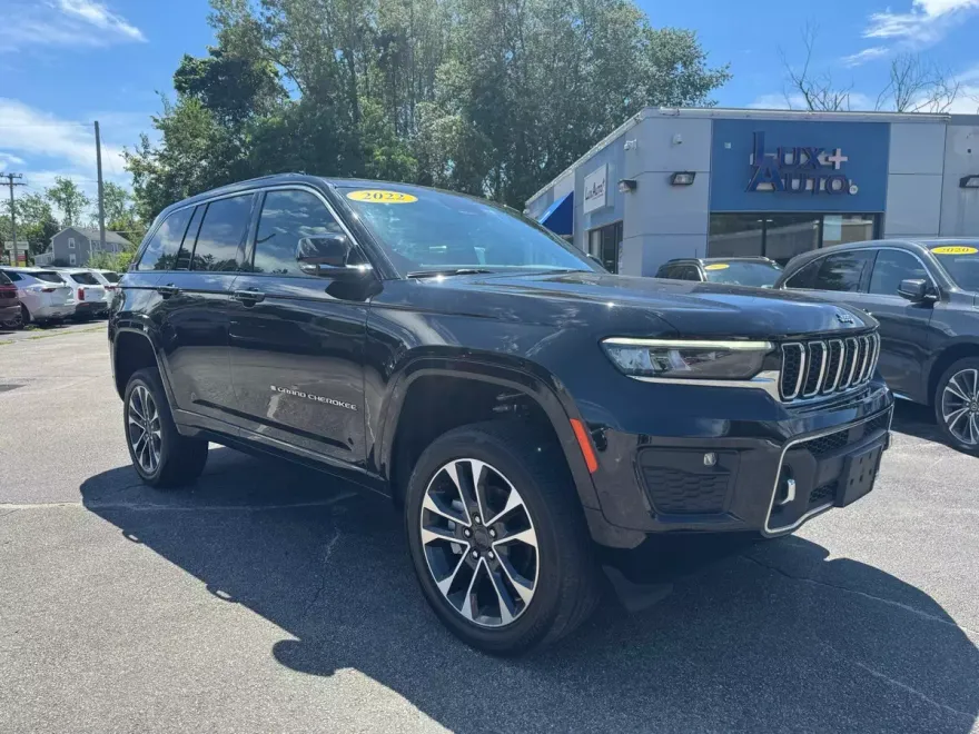 2022 Jeep Grand Cherokee Overland photo 1
