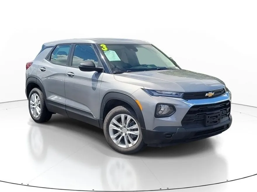 2023 Chevrolet Trailblazer LS photo 1