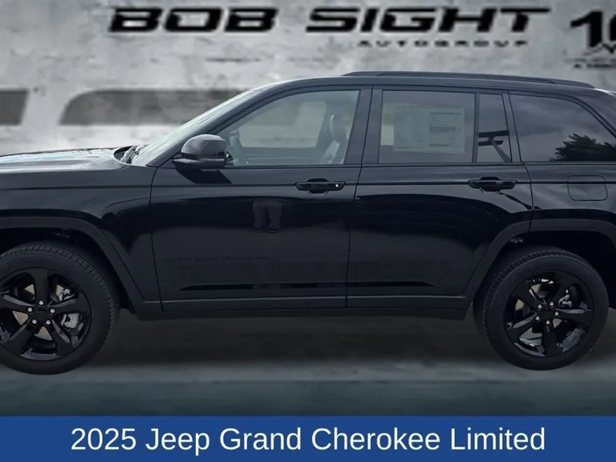 2025 Jeep Grand Cherokee Limited photo 1