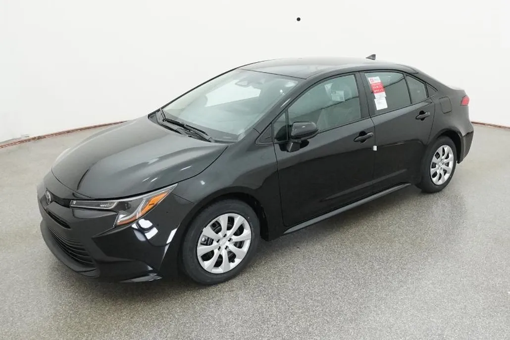 2026 Toyota Corolla LE photo 1